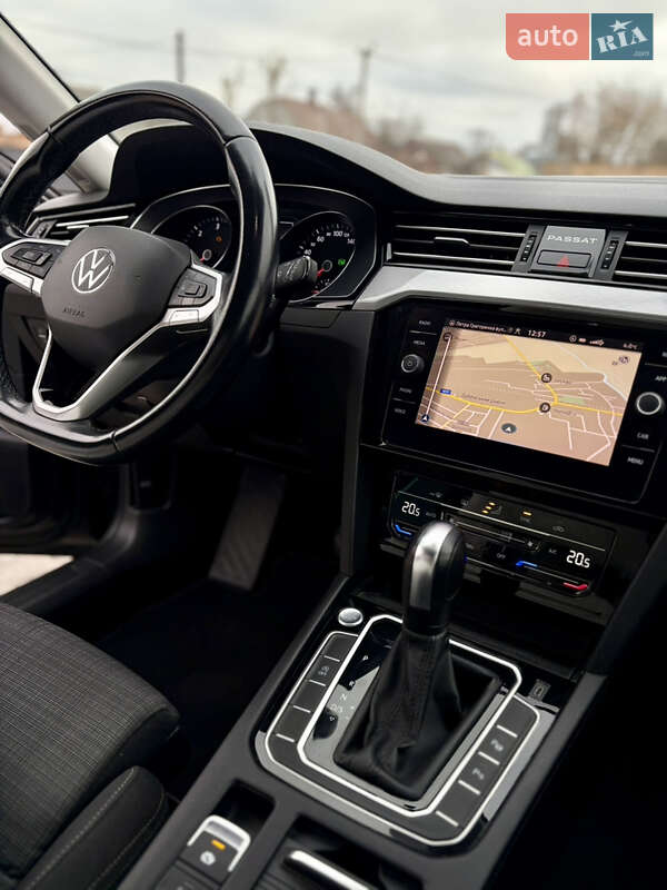 Универсал Volkswagen Passat 2020 в Дубно