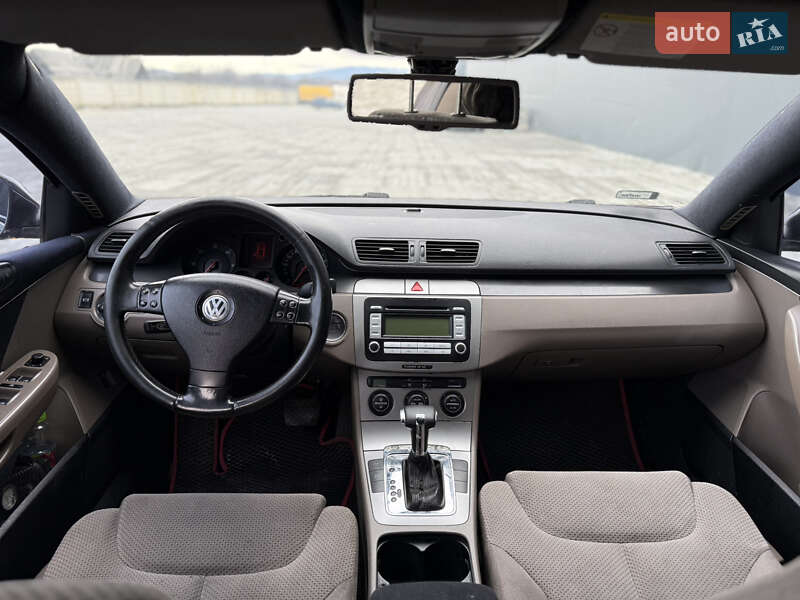 Седан Volkswagen Passat 2006 в Мукачево