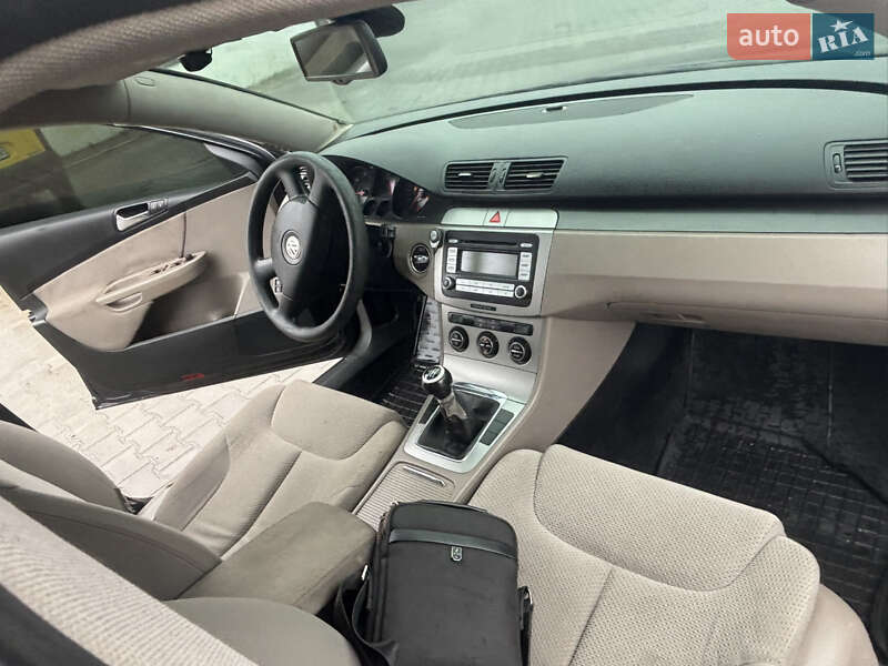 Универсал Volkswagen Passat 2006 в Арцизе
