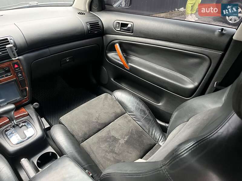 Седан Volkswagen Passat 2001 в Вишневом