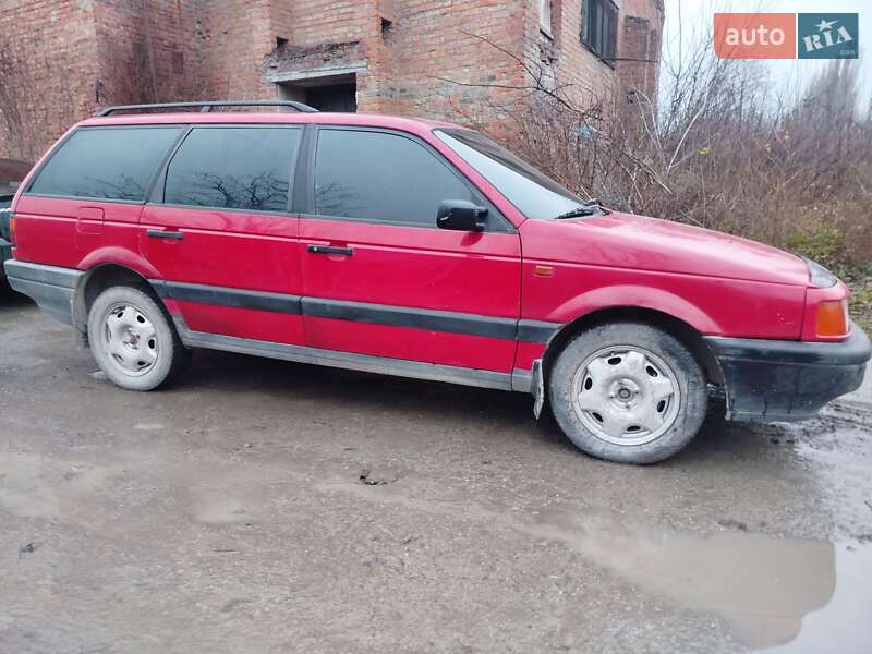 Универсал Volkswagen Passat 1992 в Каменец-Подольском фото 3 Универсал Volkswagen Passat 1992 в Каменец-Подольском