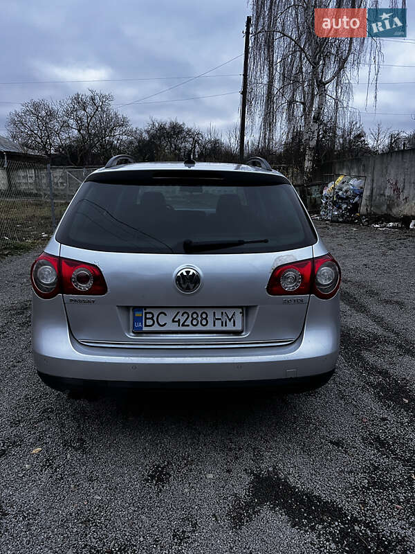 Универсал Volkswagen Passat 2008 в Сокале