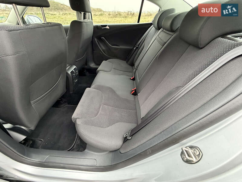 Седан Volkswagen Passat 2009 в Виннице