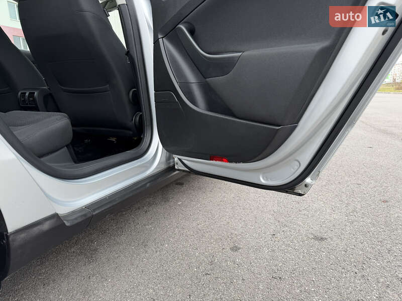 Седан Volkswagen Passat 2009 в Виннице