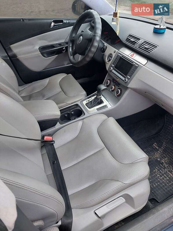 Седан Volkswagen Passat 2005 в Слов'янську