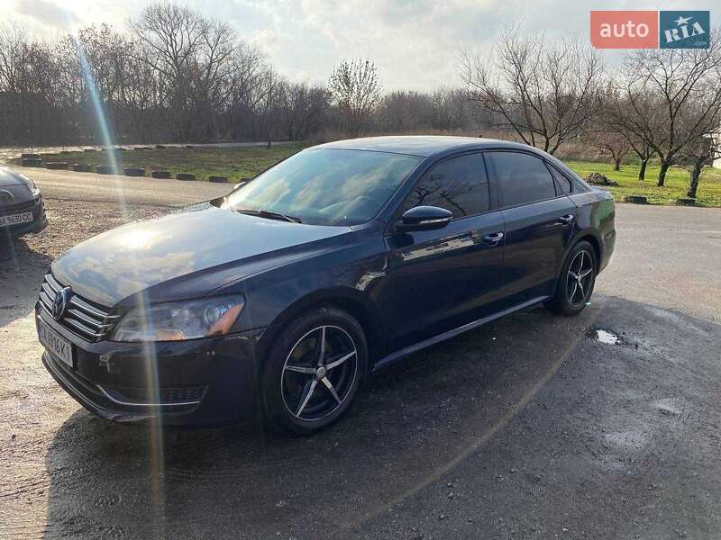 Седан Volkswagen Passat 2012 в Кропивницком