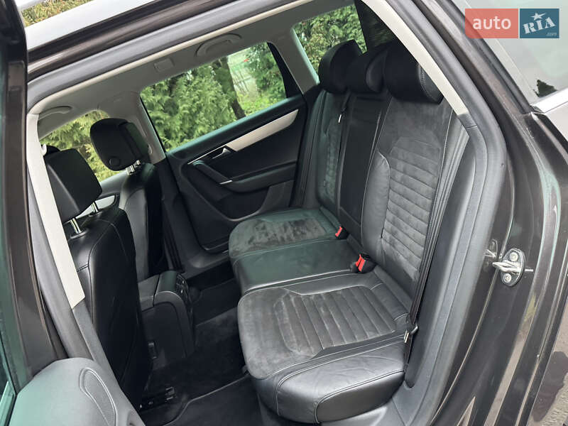 Універсал Volkswagen Passat 2012 в Рівному