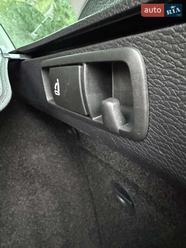 Універсал Volkswagen Passat 2012 в Рівному