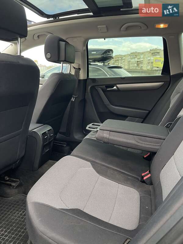 Универсал Volkswagen Passat 2012 в Ивано-Франковске