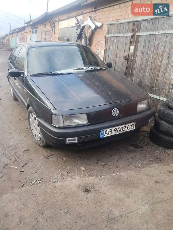 Седан Volkswagen Passat 1992 в Калинівці фото Седан Volkswagen Passat 1992 в Калинівці