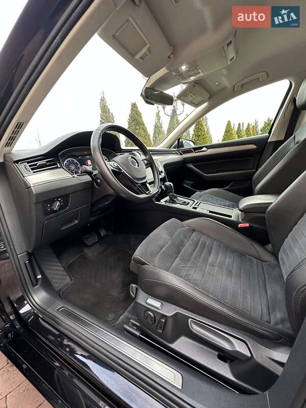 Седан Volkswagen Passat 2016 в Стрые