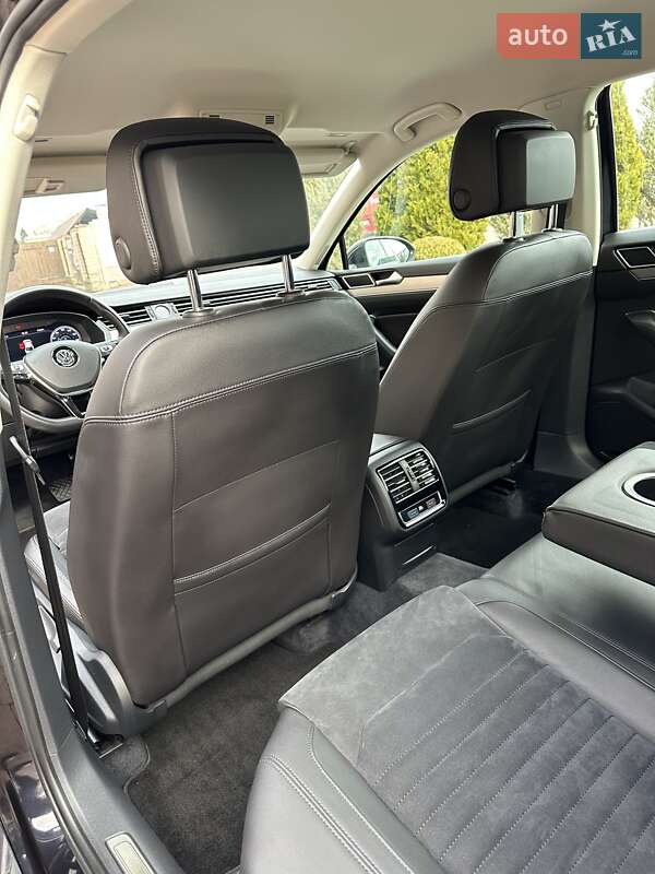 Седан Volkswagen Passat 2016 в Стрые