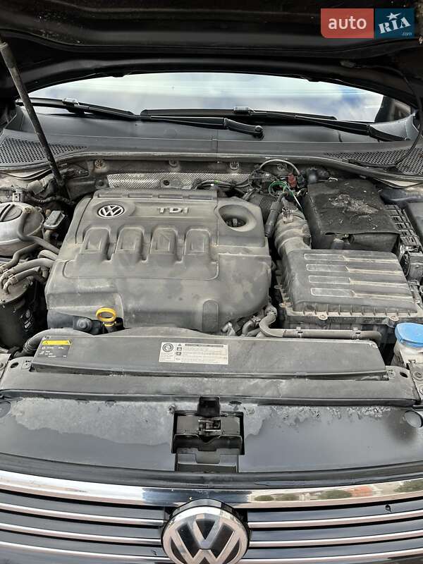 Седан Volkswagen Passat 2016 в Стрые
