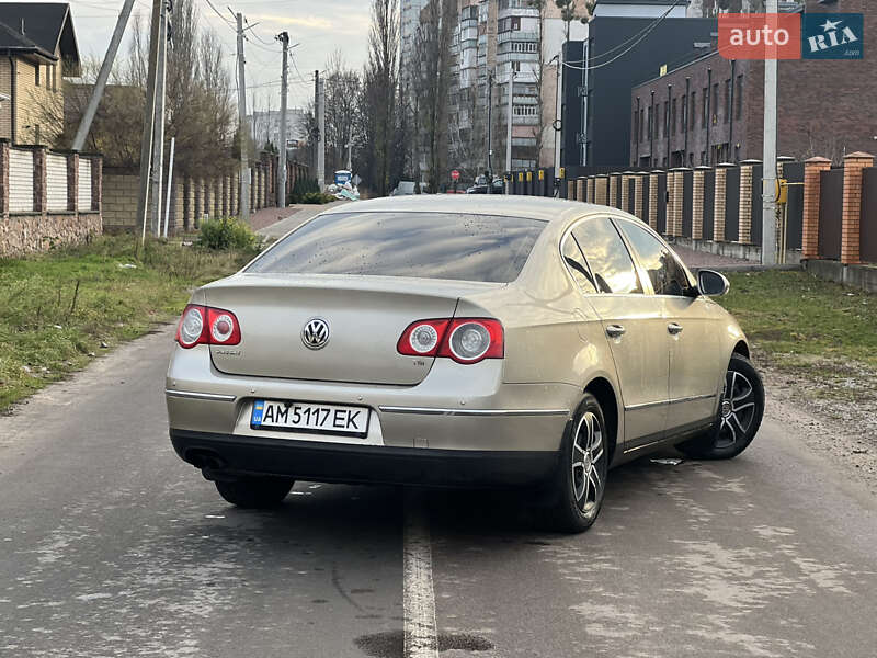 Седан Volkswagen Passat 2008 в Житомире