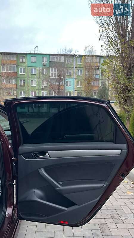 Седан Volkswagen Passat 2014 в Кривом Роге