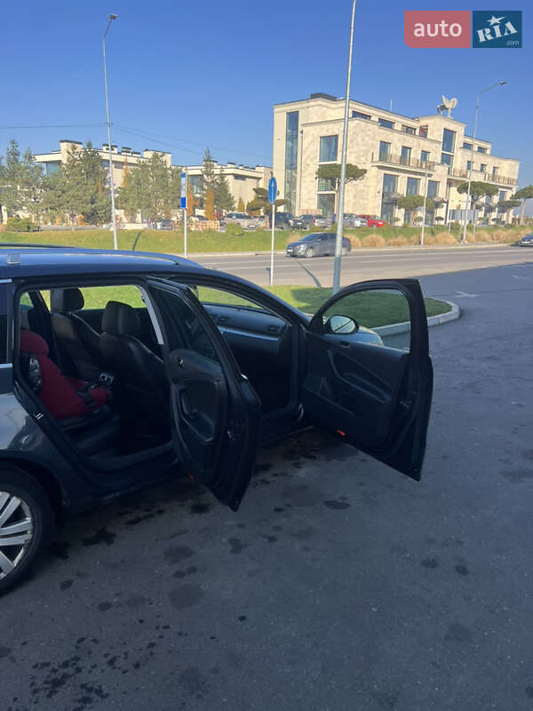Универсал Volkswagen Passat 2008 в Львове