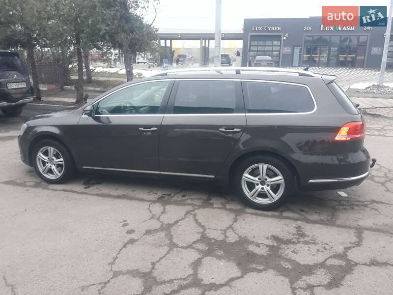 Універсал Volkswagen Passat 2012 в Львові фото 4 Універсал Volkswagen Passat 2012 в Львові