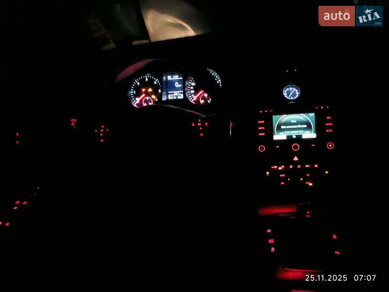 Универсал Volkswagen Passat 2011 в Каневе