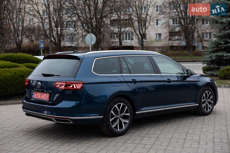 Универсал Volkswagen Passat 2021 в Луцке
