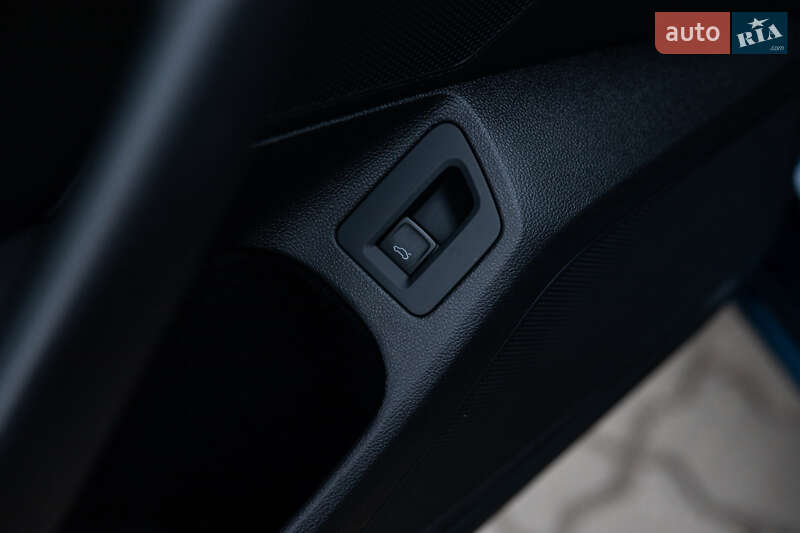 Универсал Volkswagen Passat 2021 в Луцке