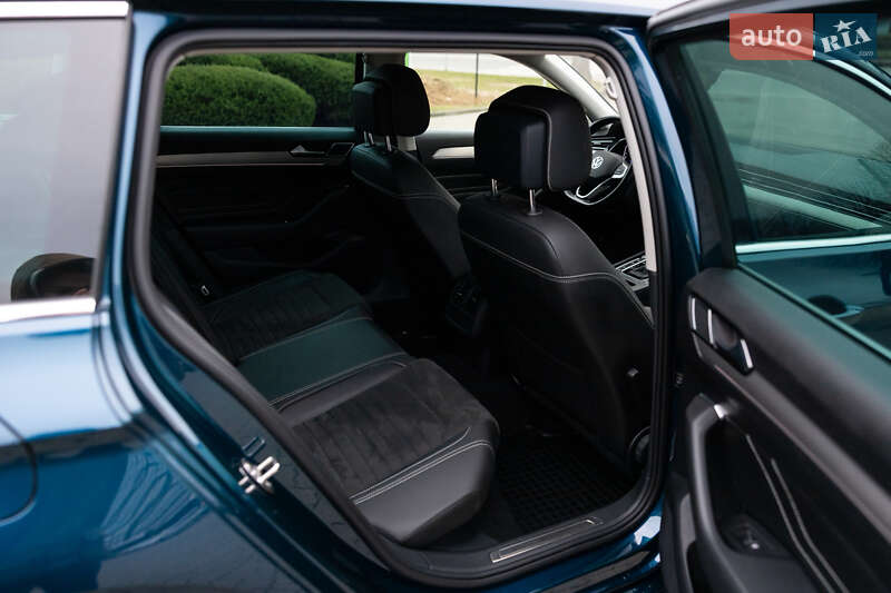 Универсал Volkswagen Passat 2021 в Луцке