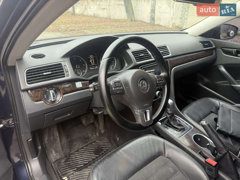 Седан Volkswagen Passat 2014 в Киеве фото 10 Седан Volkswagen Passat 2014 в Киеве