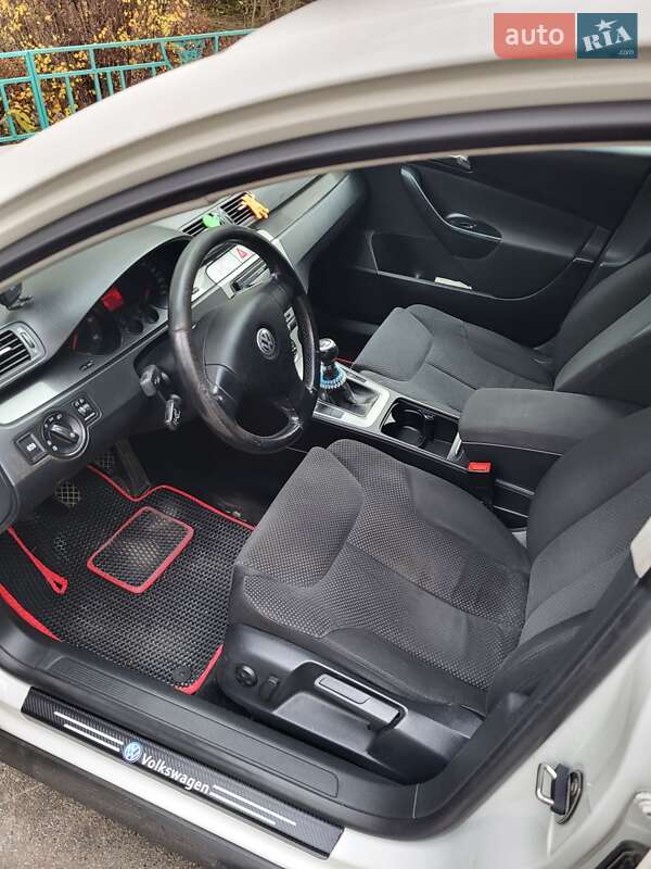Седан Volkswagen Passat 2007 в Вишневому