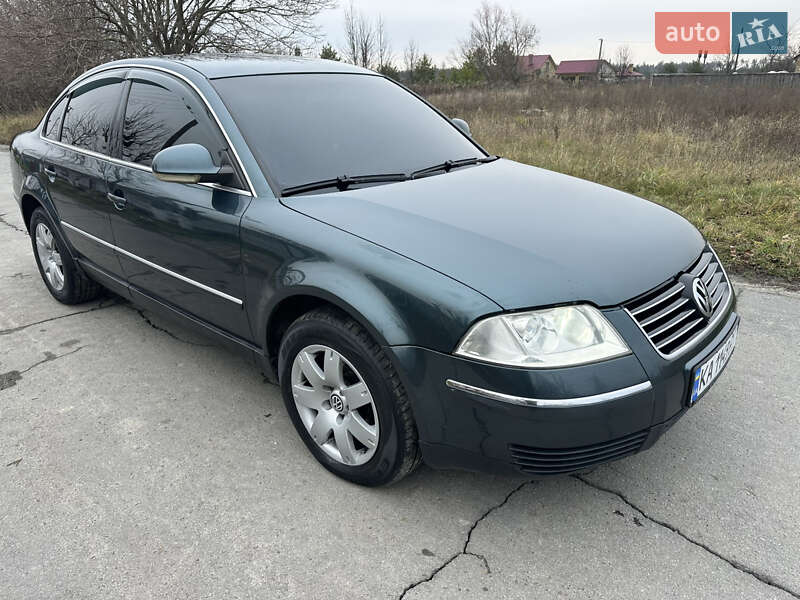 Седан Volkswagen Passat 2004 в Брусилове