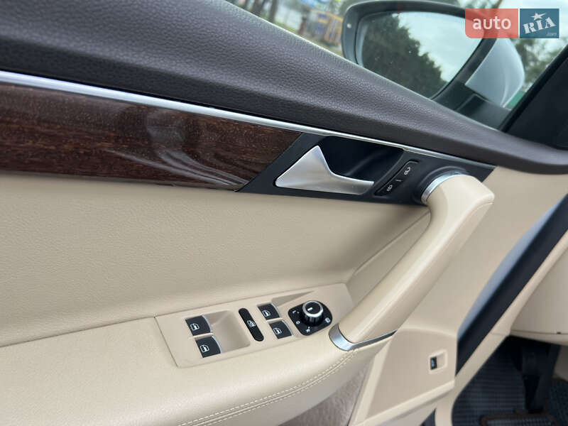 Універсал Volkswagen Passat 2013 в Бродах