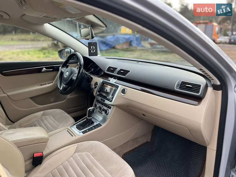 Універсал Volkswagen Passat 2013 в Бродах