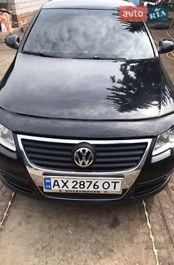 Седан Volkswagen Passat 2006 в Краснограді