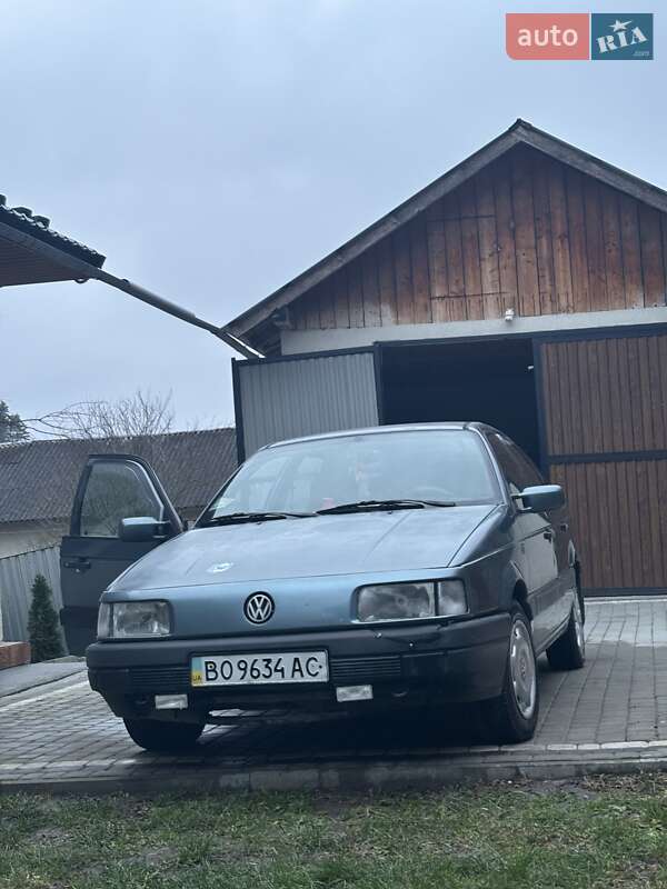 Volkswagen Passat 1989