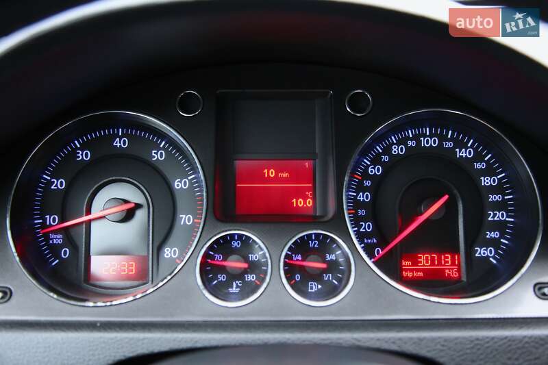 Седан Volkswagen Passat 2005 в Харкові