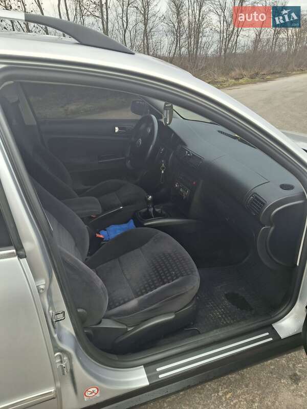 Универсал Volkswagen Passat 2003 в Бердичеве фото 15 Универсал Volkswagen Passat 2003 в Бердичеве