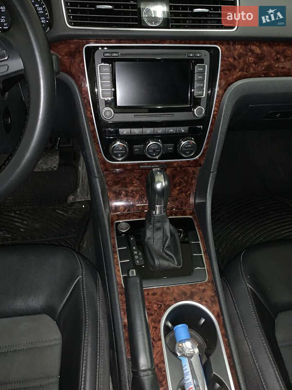 Седан Volkswagen Passat 2013 в Одесі