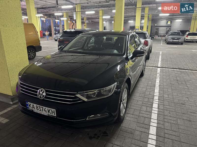 Седан Volkswagen Passat 2017 в Броварах