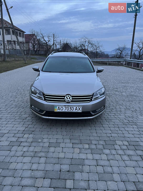 Универсал Volkswagen Passat 2012 в Мукачево фото 9 Универсал Volkswagen Passat 2012 в Мукачево