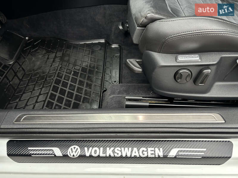 Универсал Volkswagen Passat 2018 в Львове