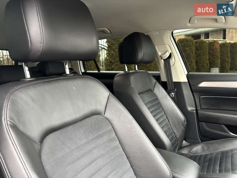 Универсал Volkswagen Passat 2018 в Львове