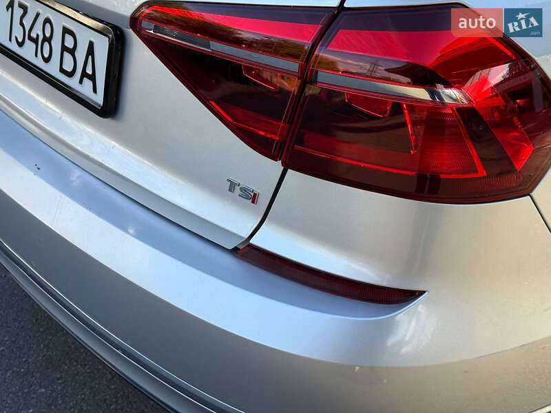 Седан Volkswagen Passat 2018 в Днепре