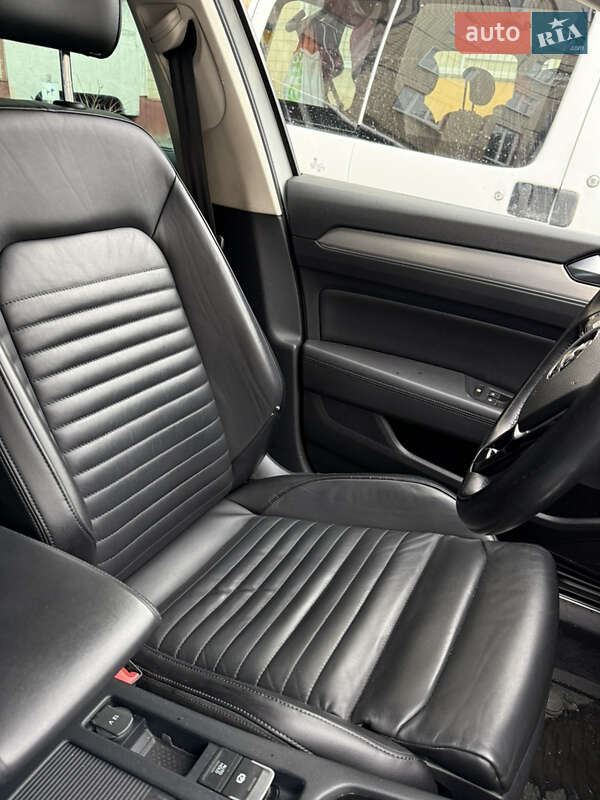 Универсал Volkswagen Passat 2017 в Львове