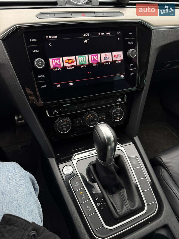 Универсал Volkswagen Passat 2017 в Львове