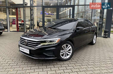 Седан Volkswagen Passat 2020 в Одессе