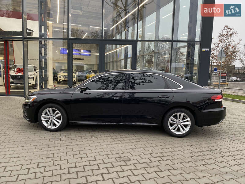 Седан Volkswagen Passat 2020 в Одессе