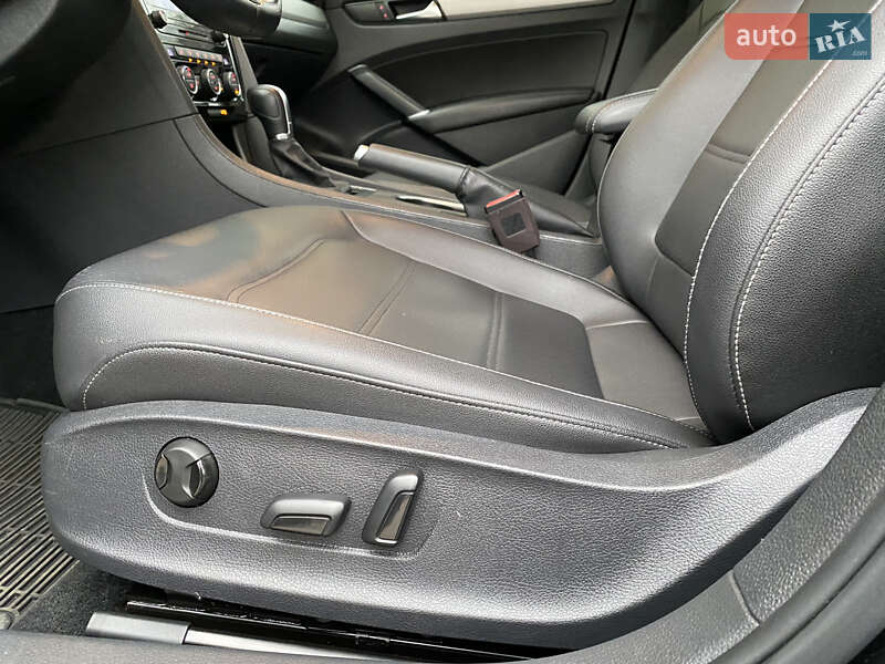 Седан Volkswagen Passat 2020 в Одессе