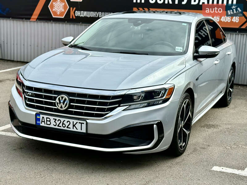 Седан Volkswagen Passat 2020 в Житомирі