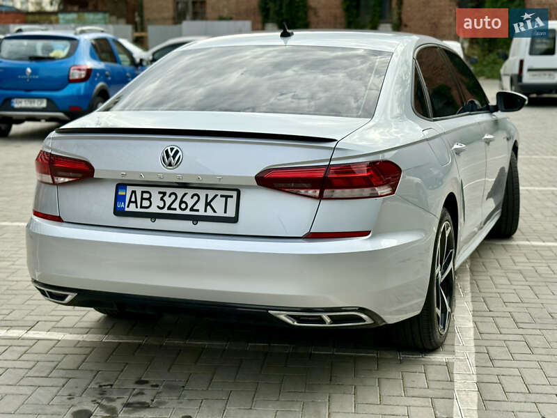 Седан Volkswagen Passat 2020 в Житомирі