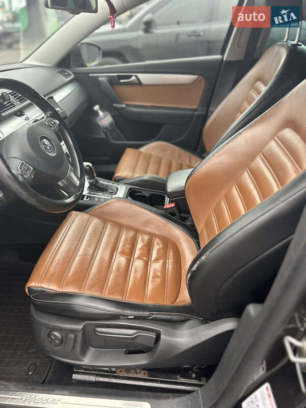 Универсал Volkswagen Passat 2011 в Хотове