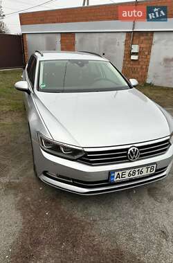 Універсал Volkswagen Passat 2018 в Дніпрі