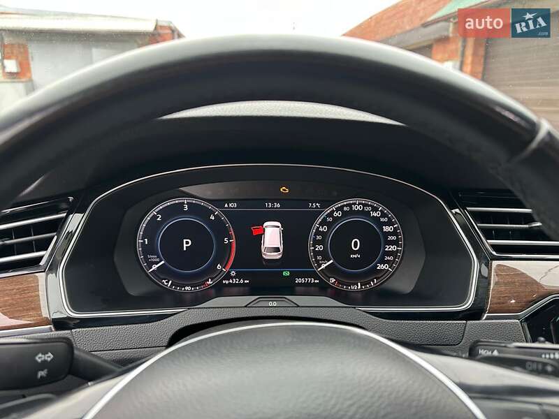 Универсал Volkswagen Passat 2018 в Днепре